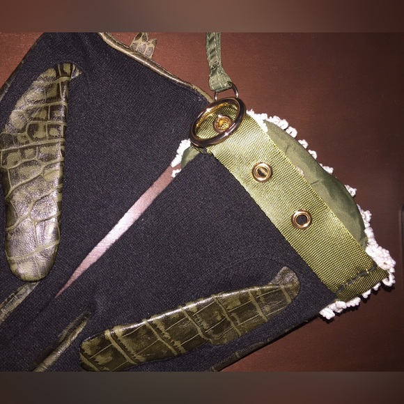 Gloves with one sided pouch (NEW) - Picture 5 of 7